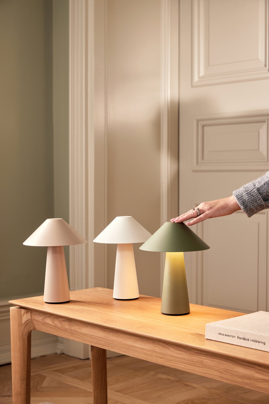 Bordlampe Cannes hvit 26 cm