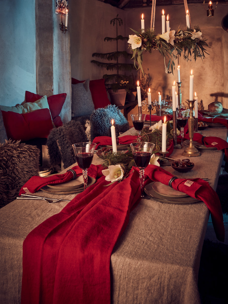 Tablecloth Lovely Real Red 145x300 cm
