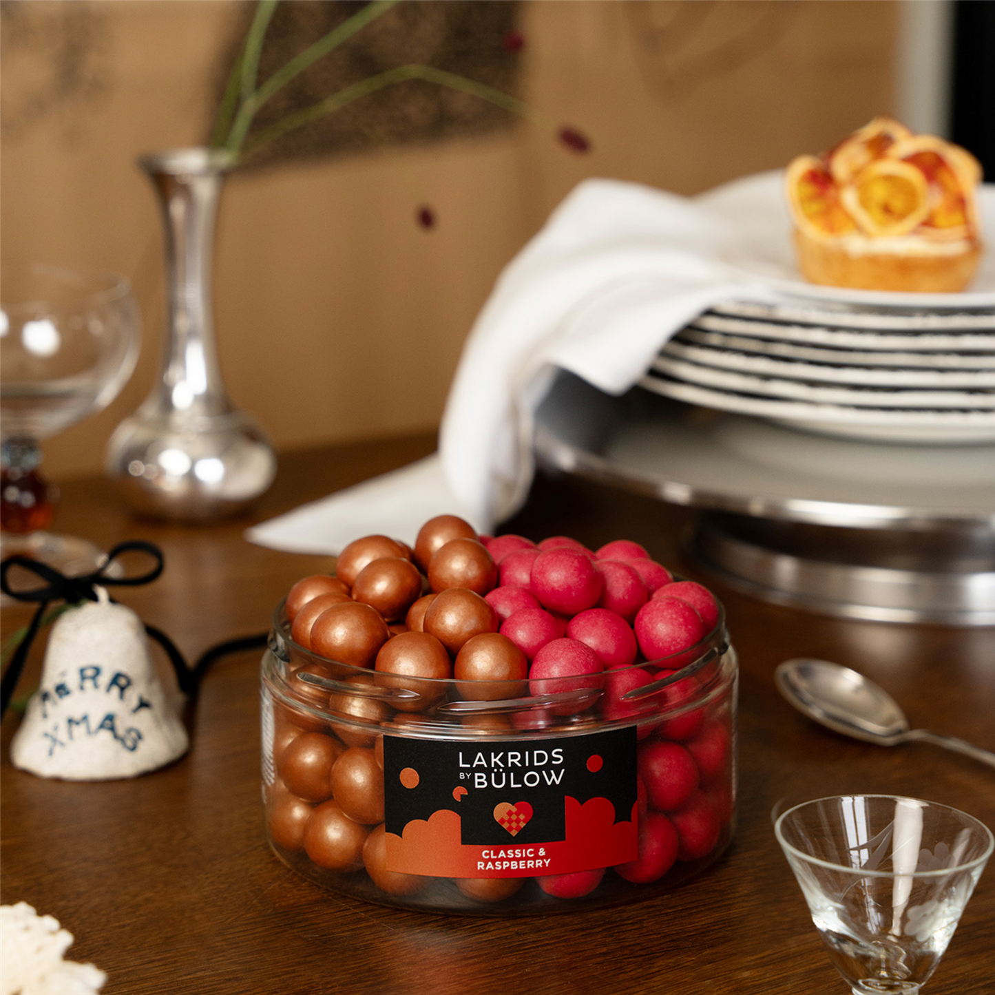 Large mixed Classic Caramel/ Crispy Raspberry