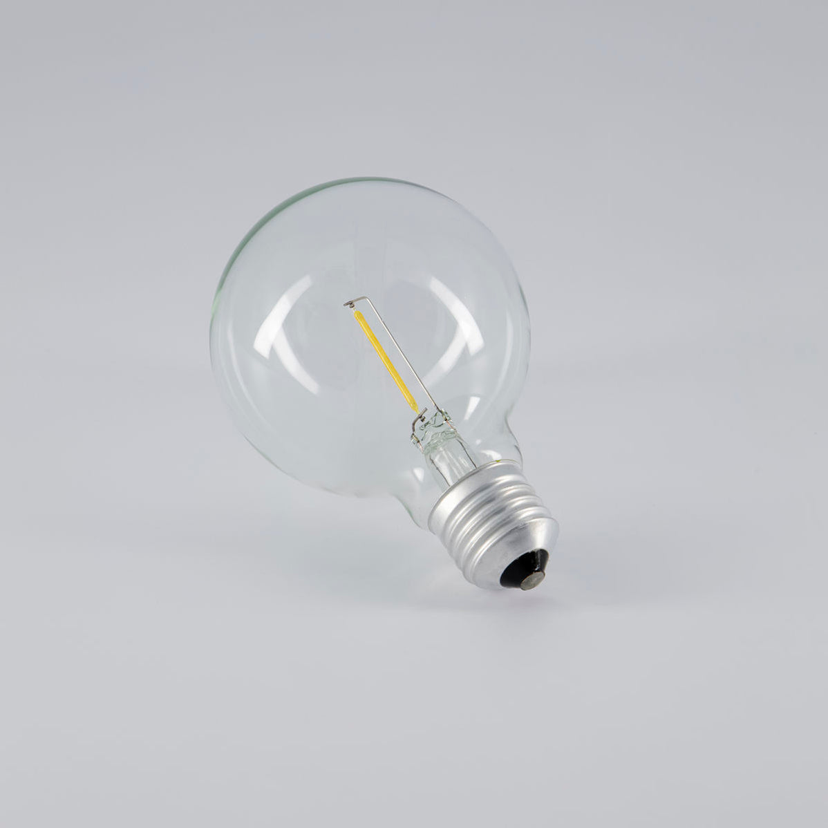 Lyspære LED G80