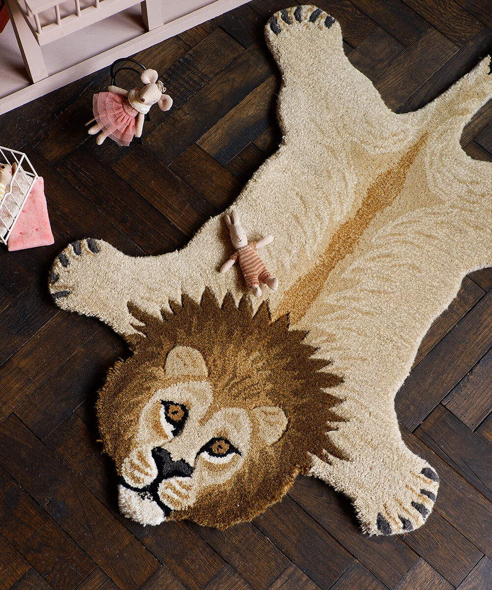 Moody Lion Rug small
