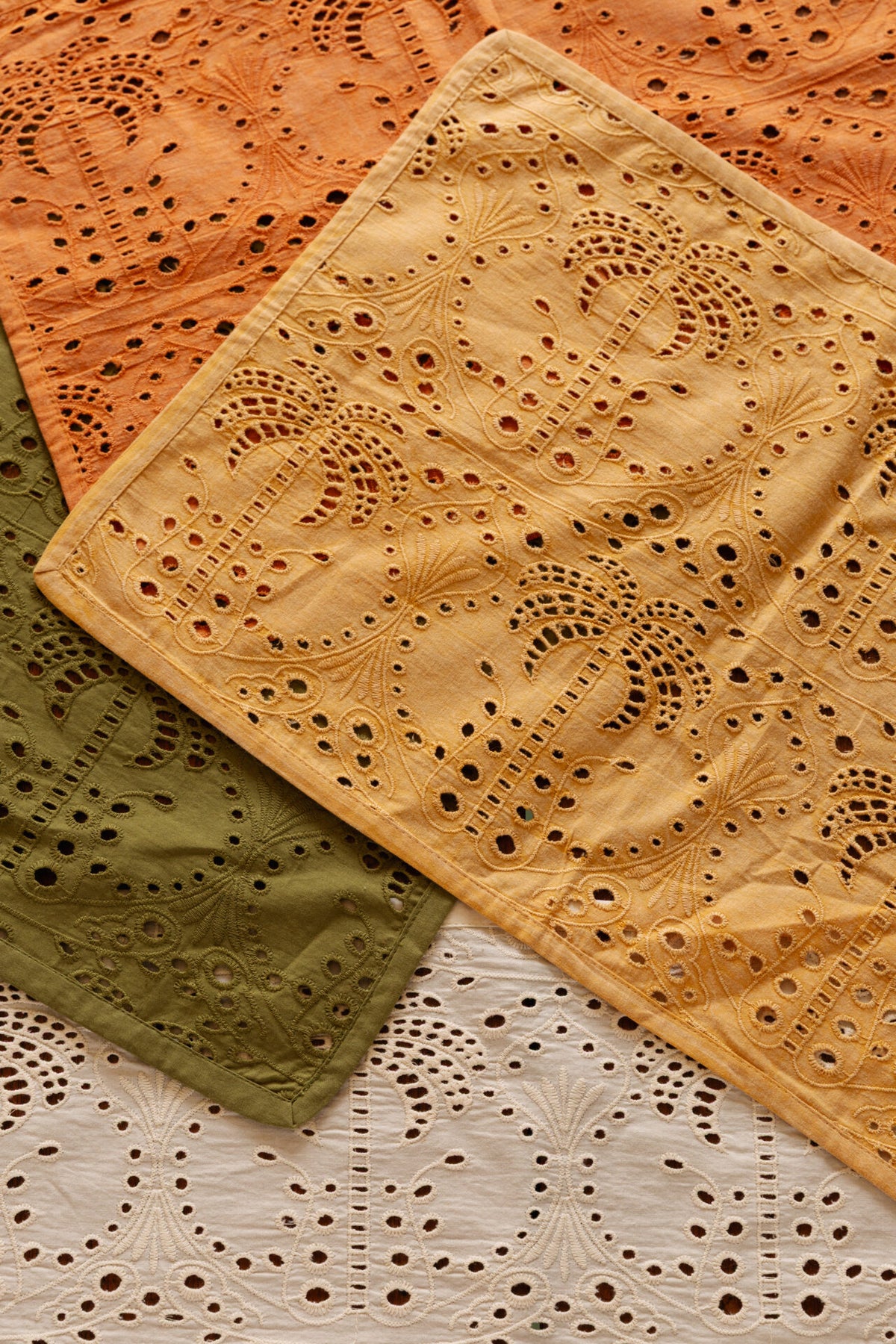 Brisa placemat orange