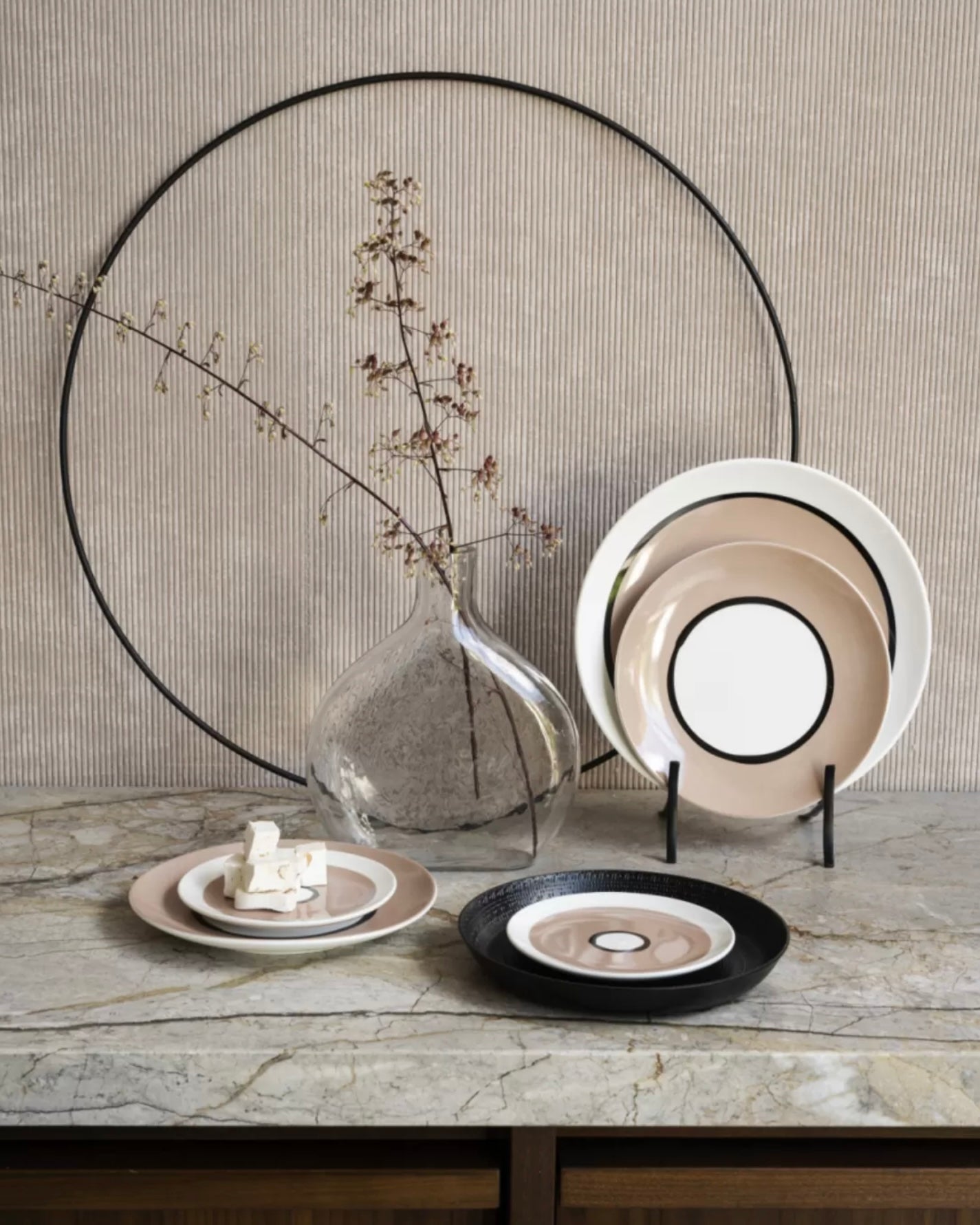 Tallerken stand liten gull 11x20 cm