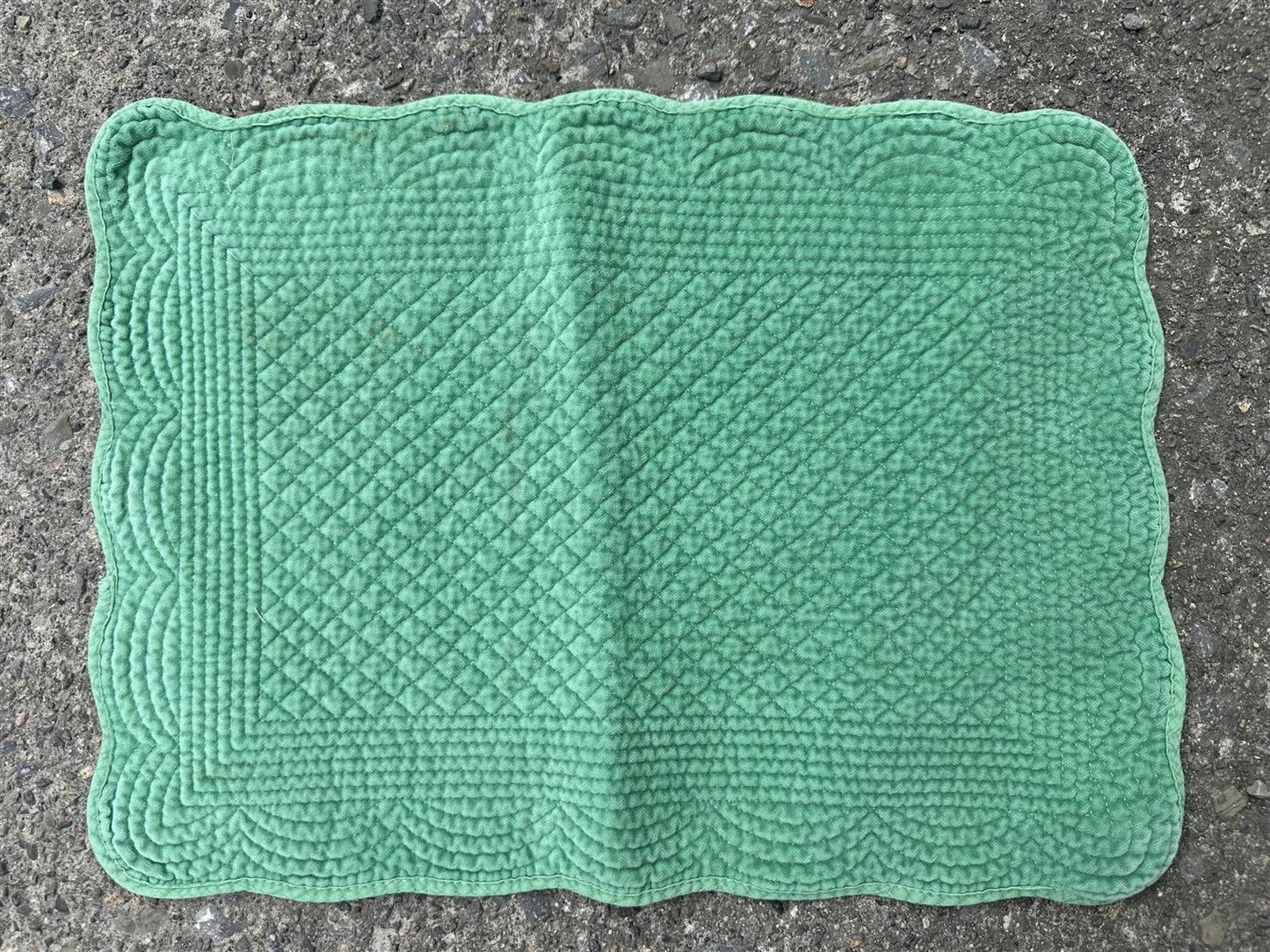 Spisebrikke velour Granny Smith Green