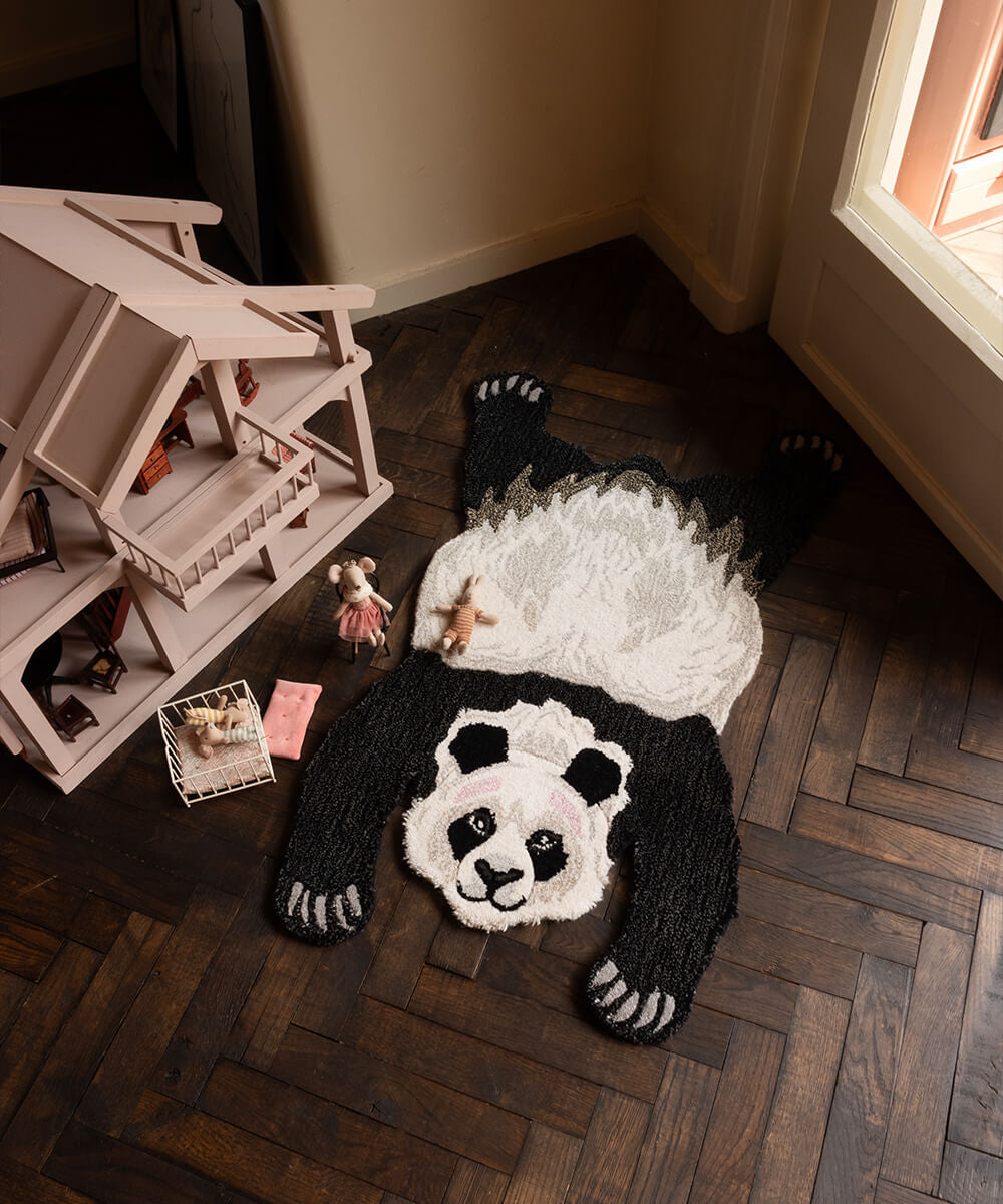 Plumpy Panda Rug small