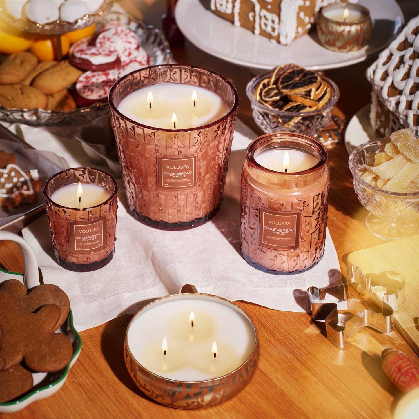 Gingerbread Chalet Mini Tin Candle 25 Timer