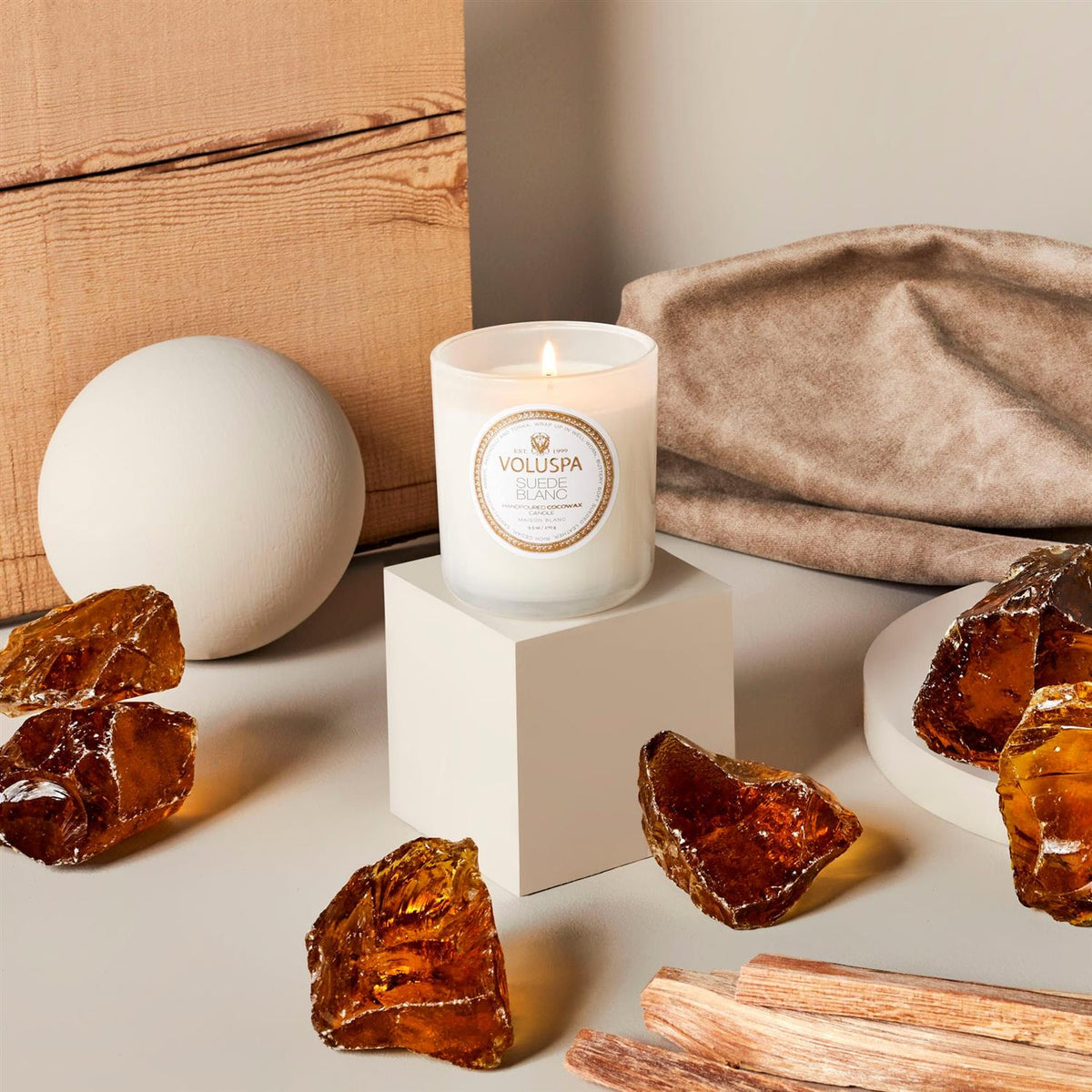 Suede Blanc Classic Boxed Candle 60 Hour Burn Time