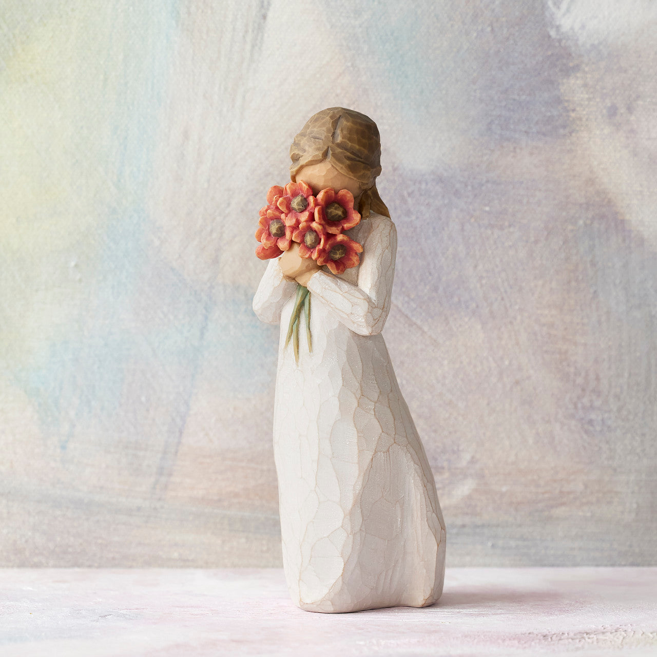 Figure Surrounded by Love 13 cm
