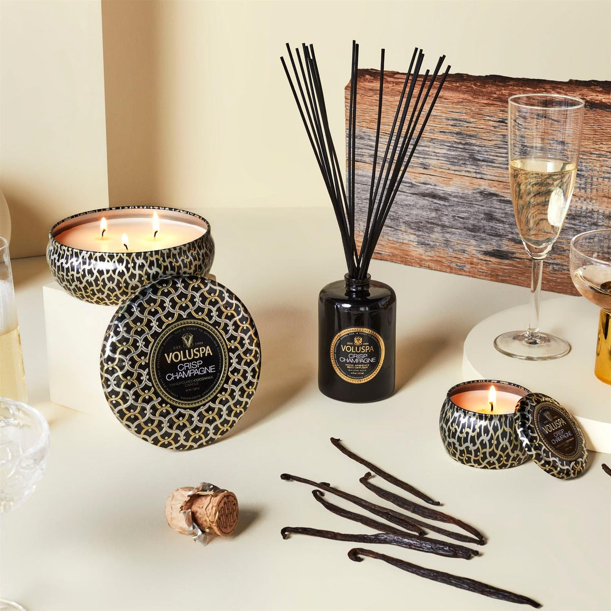 Crisp Champagne mini tin candle 25 hours