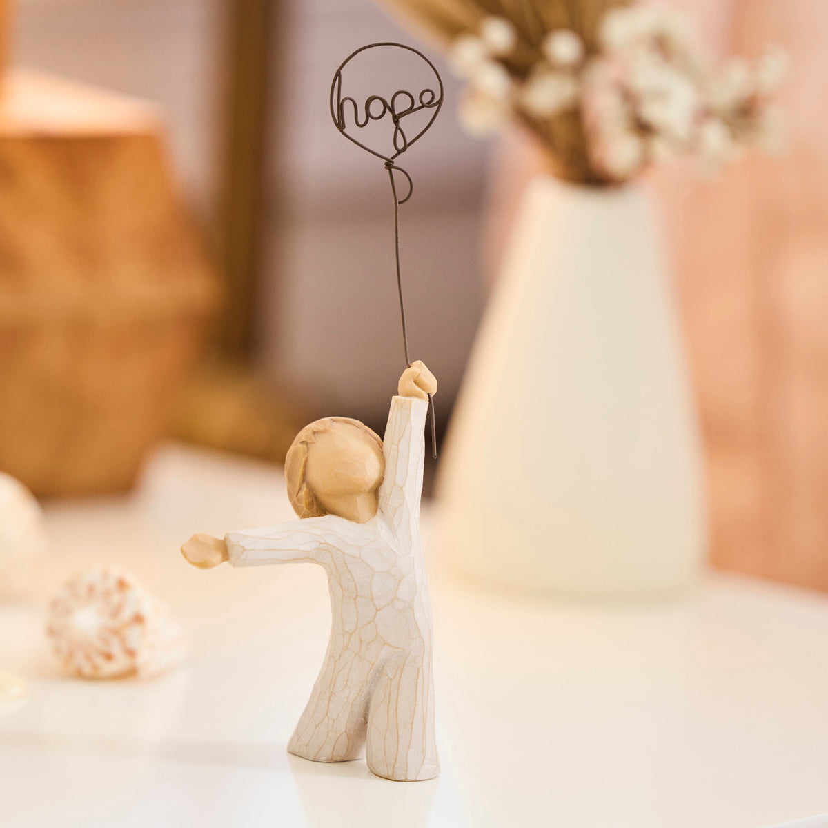 Figure Hope 15 cm