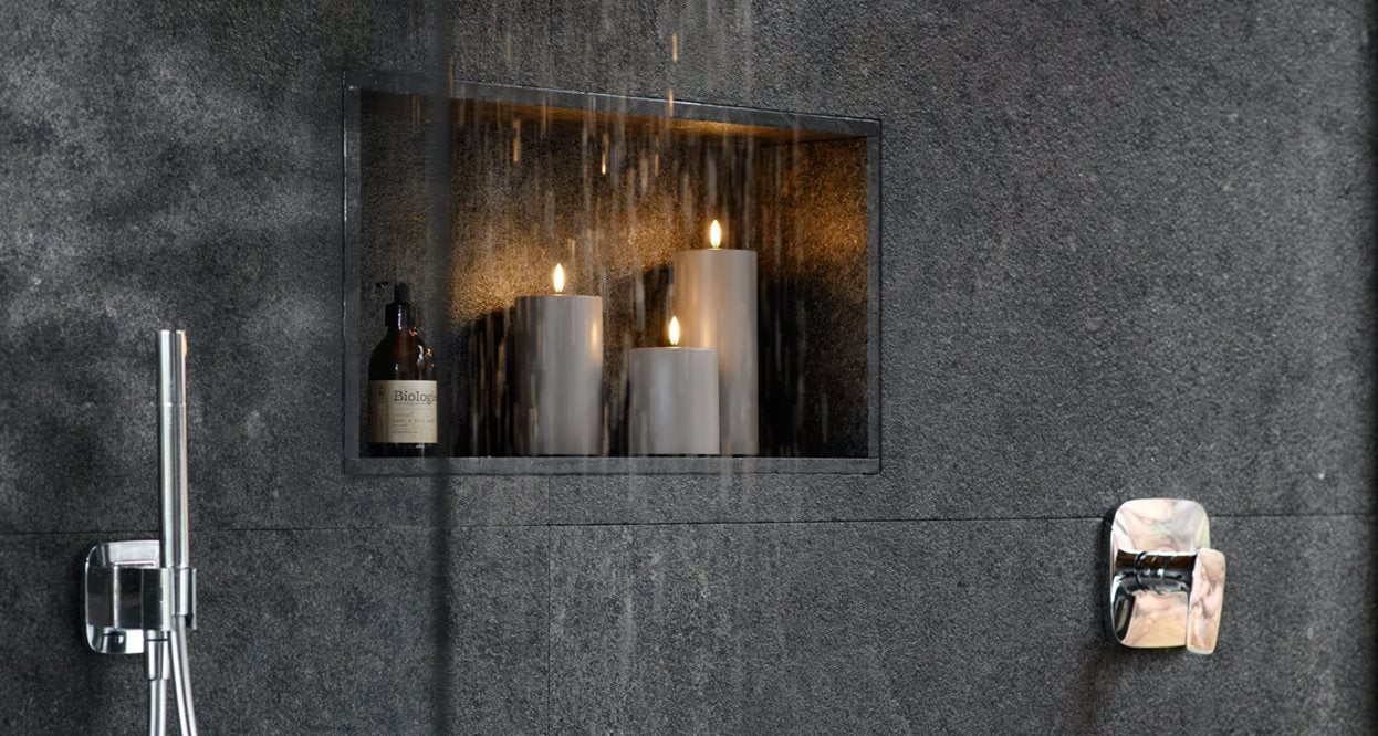 LED Outdoor pillar candle white 8.4x10 cm