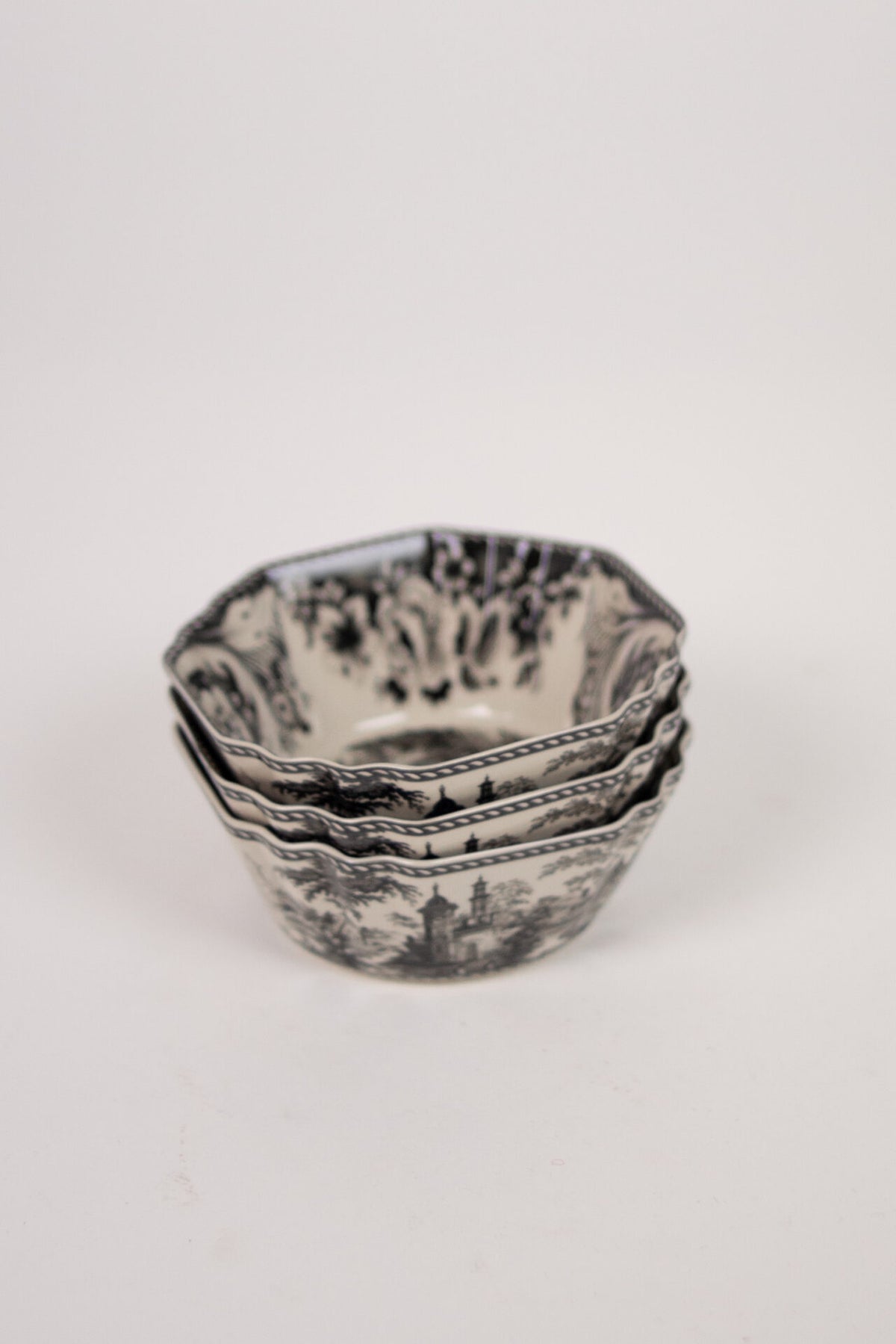 Estelle bowl black 12 cm
