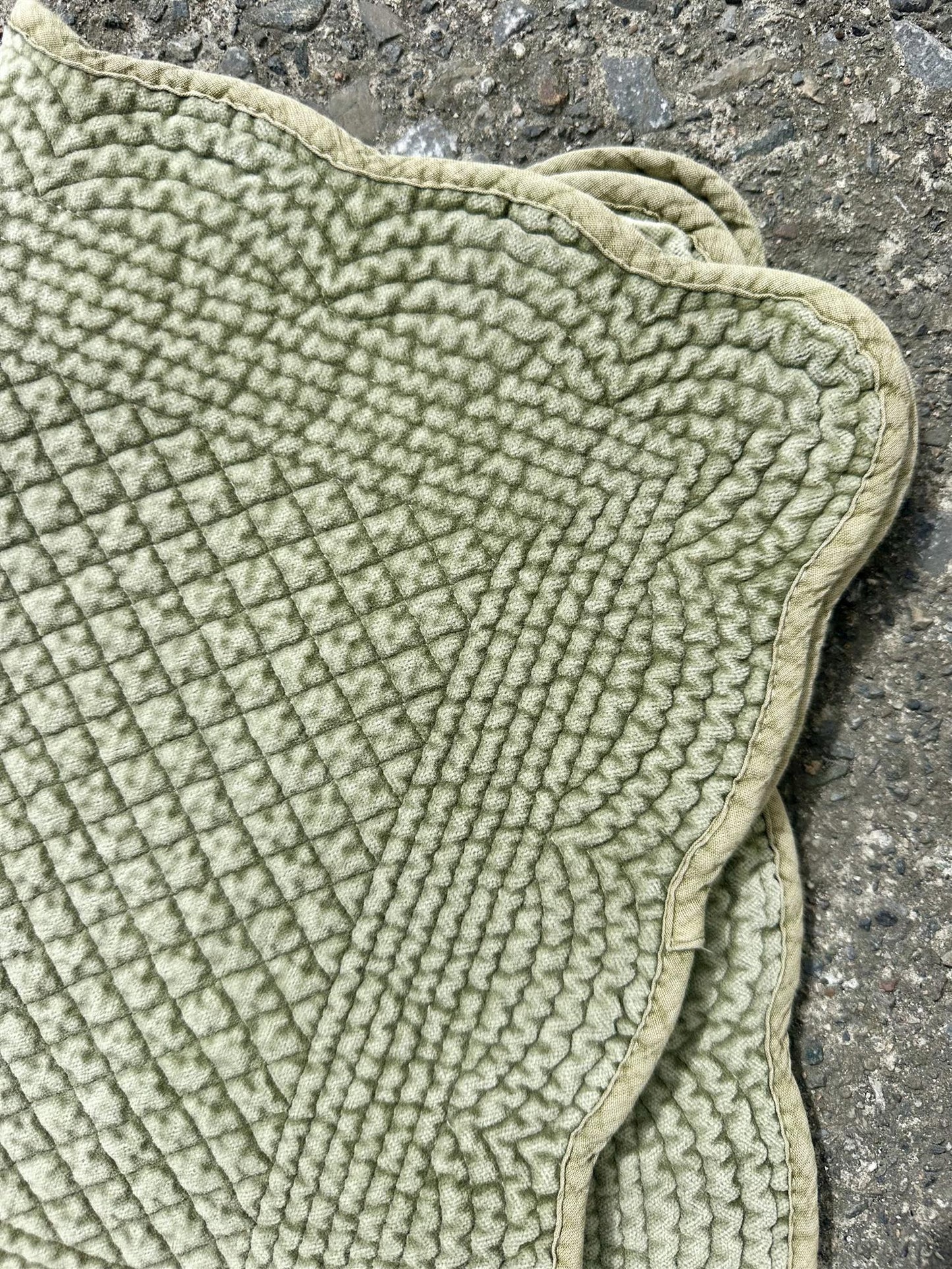 Placemat velvet Olivo