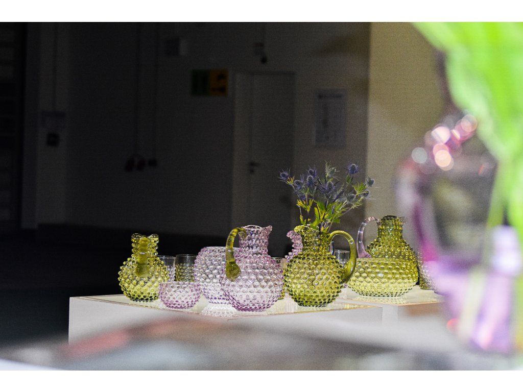 Hobnail Carafe 2L Lilac