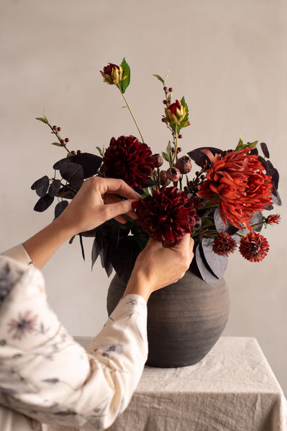 Dahlia dyp rød 70 cm
