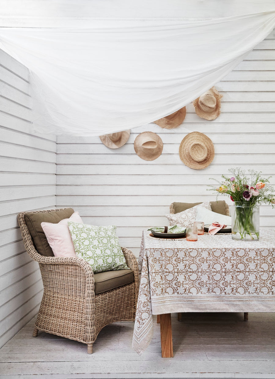Tablecloth Paradise Light brown 160x160 cm