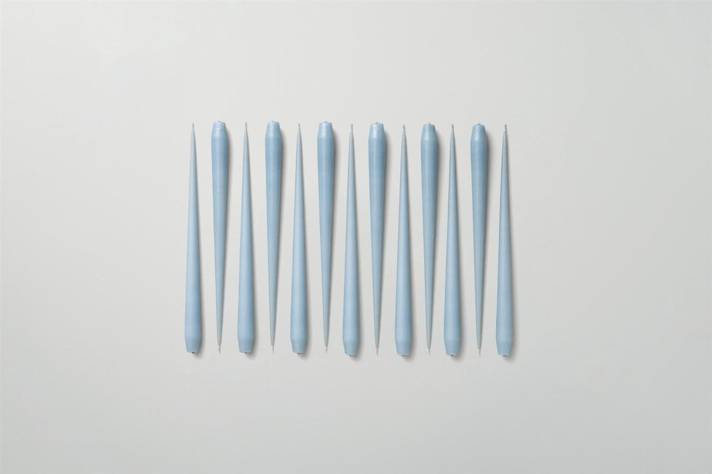 83 Dusty Blue lakklys 32 cm