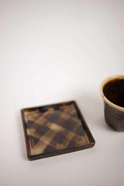 Check cup w/saucer brown