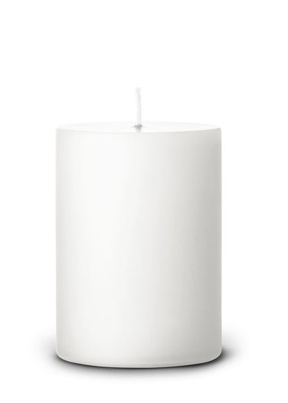 31 Pure White Pillar Candles 7x10 cm