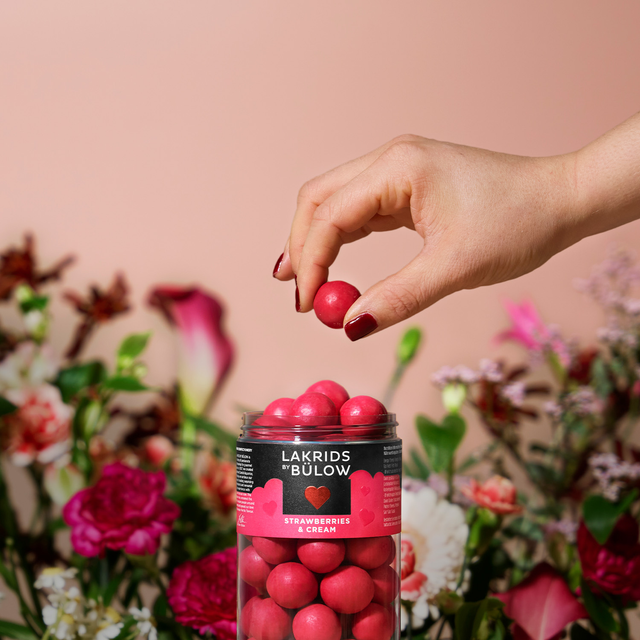Licorice Strawberry & Cream 270 grams
