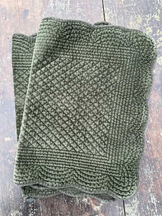 Spisebrikke Velour Military Green 35x50 cm