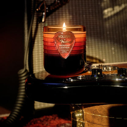 Midnight Leather Boxed Candle 55 timer
