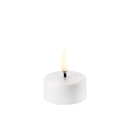 LED tea light white 4x2.1 cm