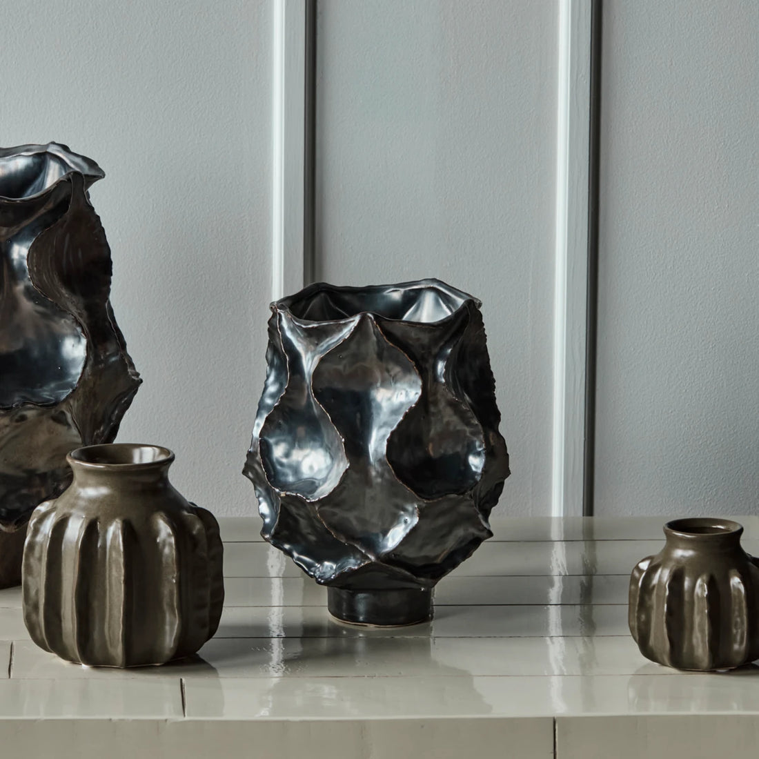 Vase Waves Antique metallic