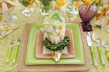 Serviett lunch bunnies and daffodils