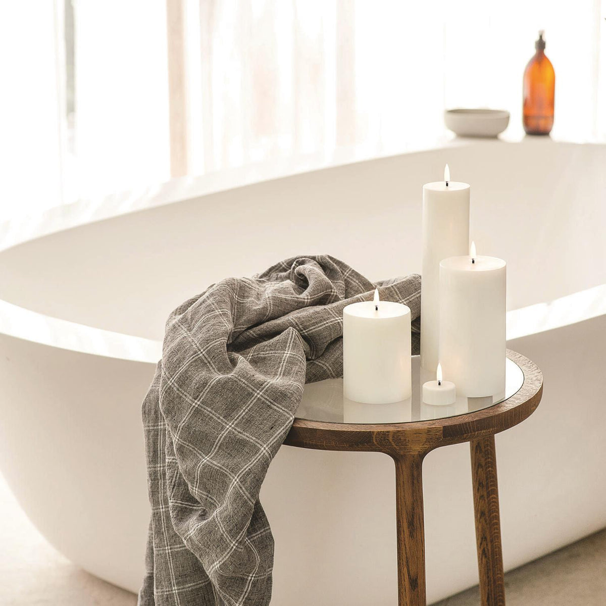 LED pillar candle Nordic White 5.8x15 cm