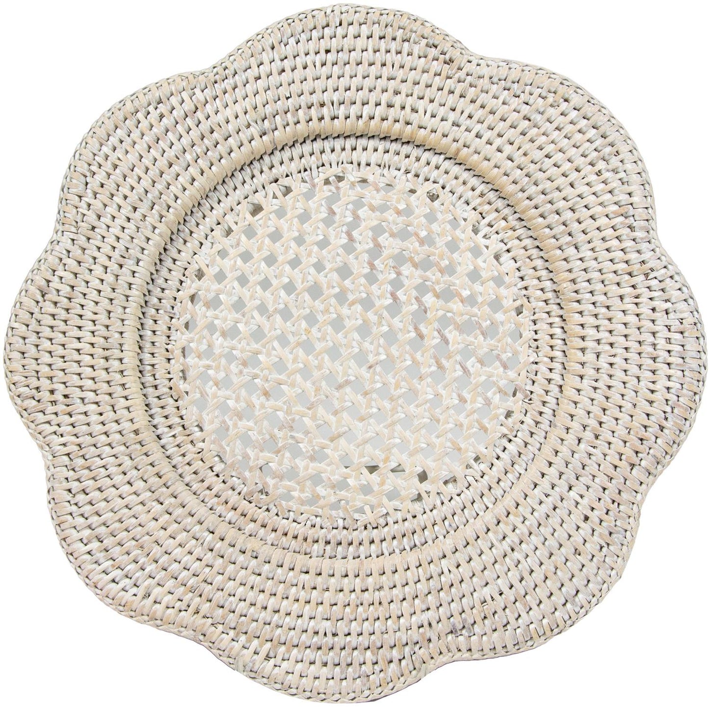 Charger plate rattan scallop