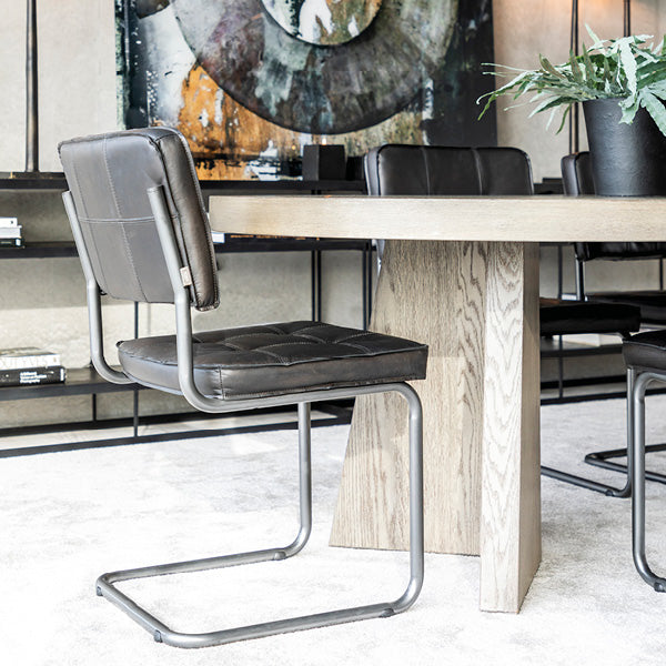 Trent dining table antique Grey Ø130 cm