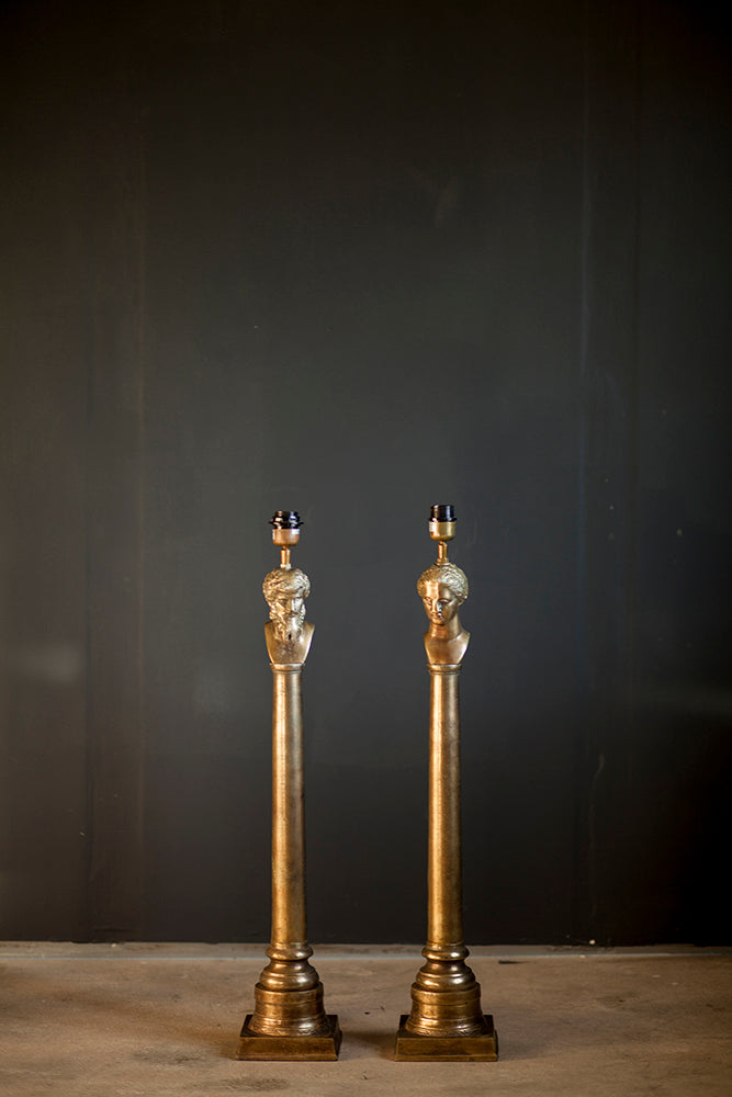 Bordlampe  mann m/skjerm gull 87 cm