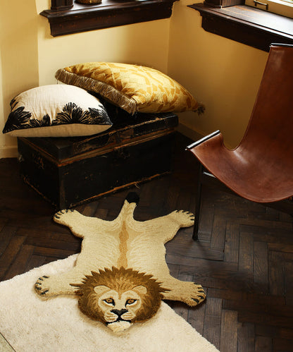 Moody Lion Rug small