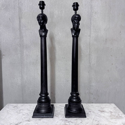 Bordlampe mann svart m/skjerm