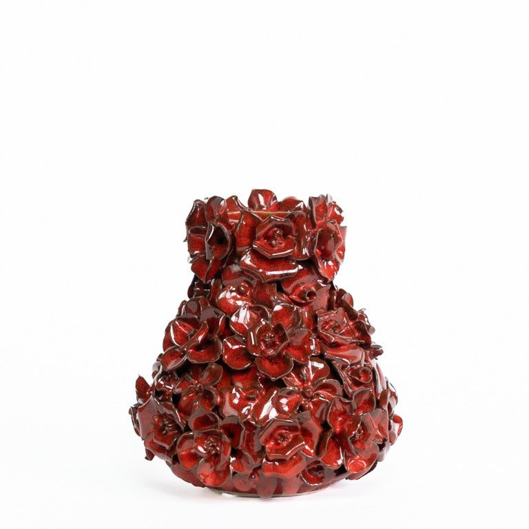 Vase Deco with flowers bright red small