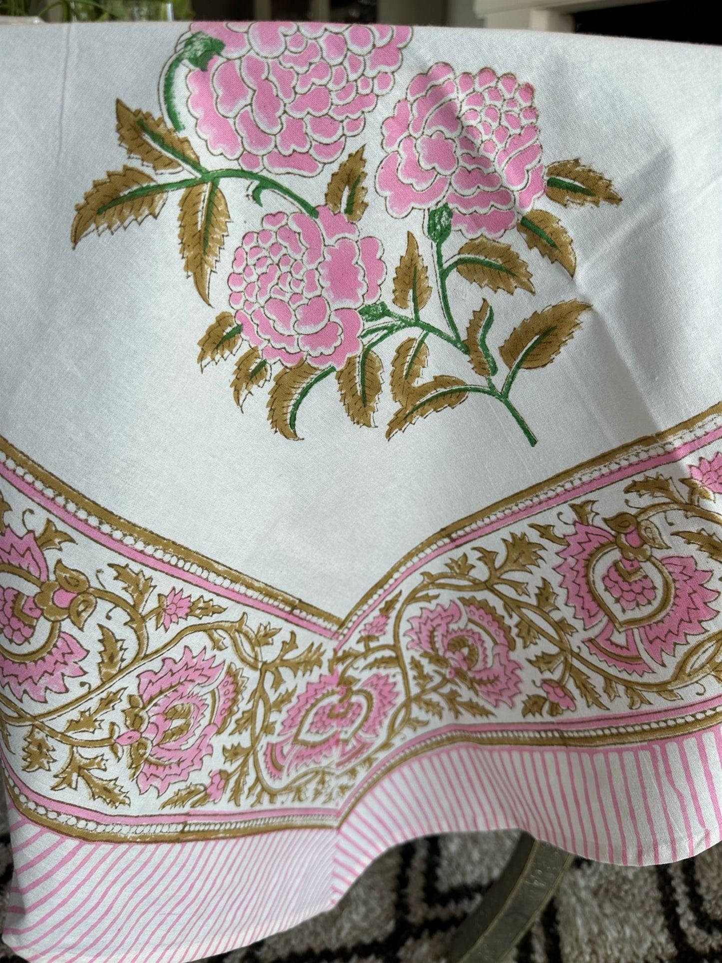 Duk Roses blokktrykk 150x250 cm