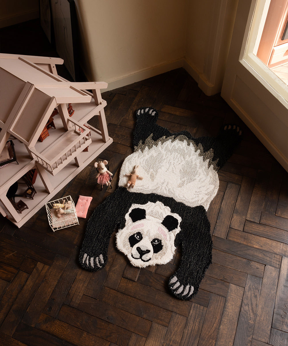 Gulvteppe Plumpy Panda Rug small 97x55 cm