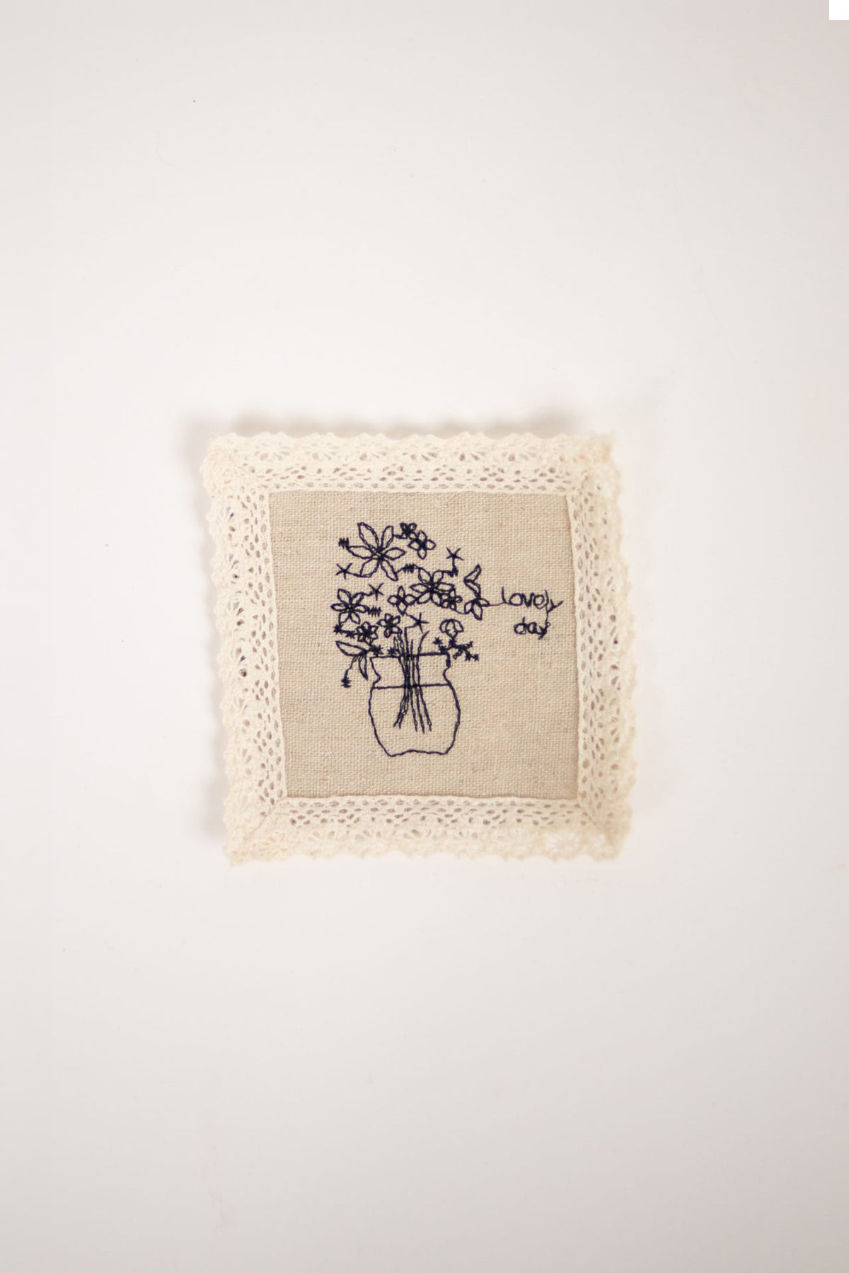 Coaster brodert