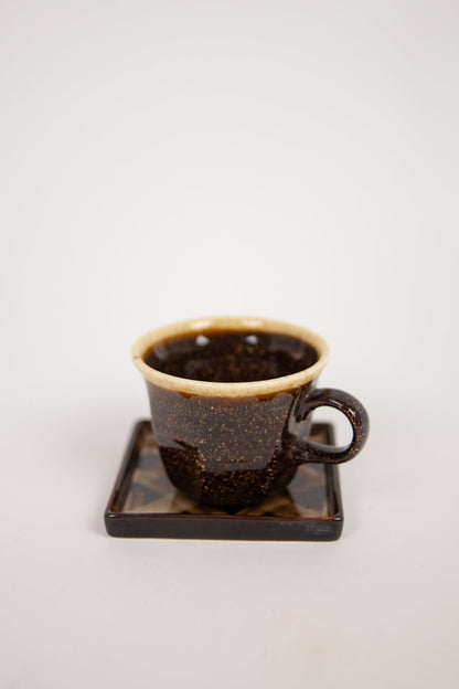 Check cup w/saucer brown
