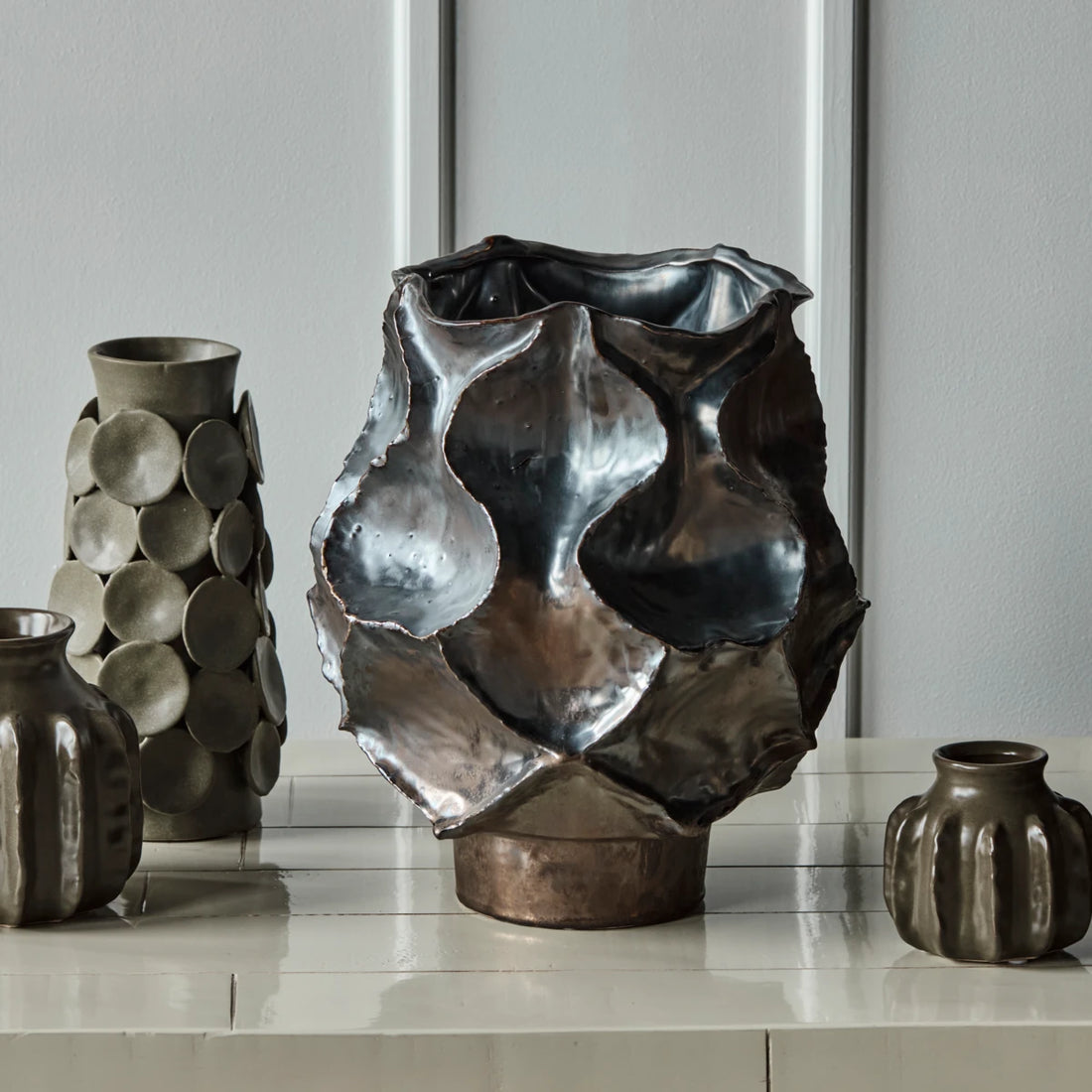 Vase Waves Antique metallic