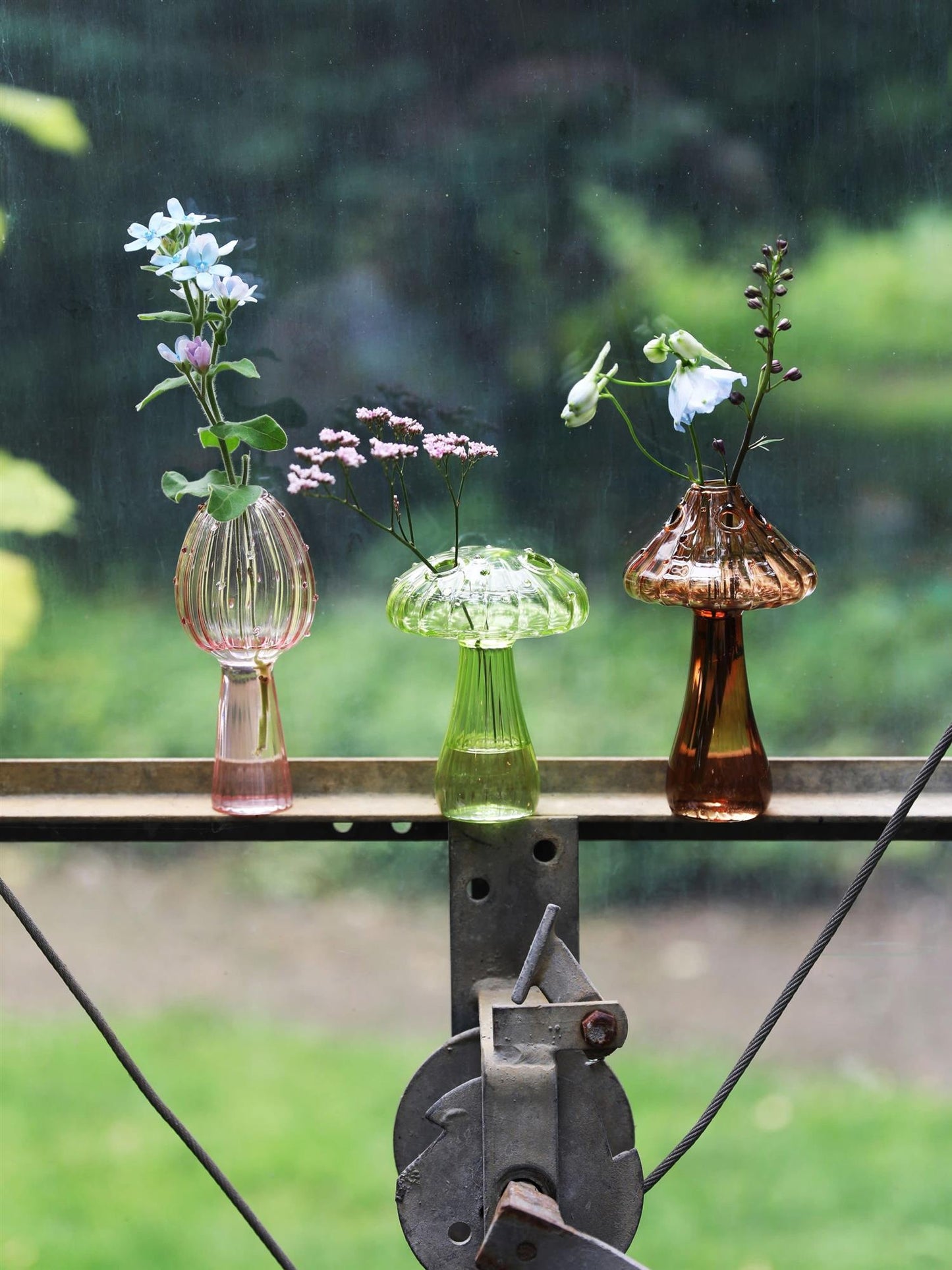 Vase mushroom gul 14 cm