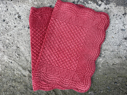 Spisebrikke velour Raddish Red 35x50 cm