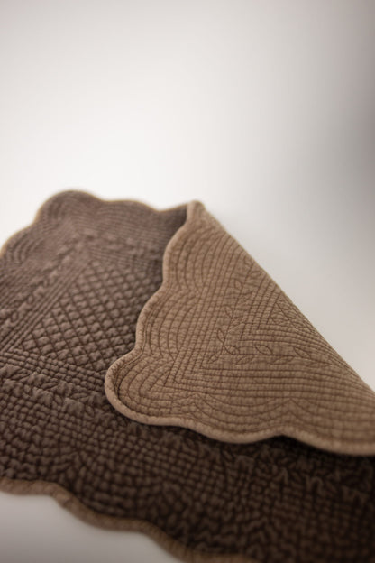 Delphine placemat brown