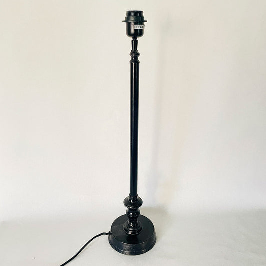 Lampa svart m/skjerm
