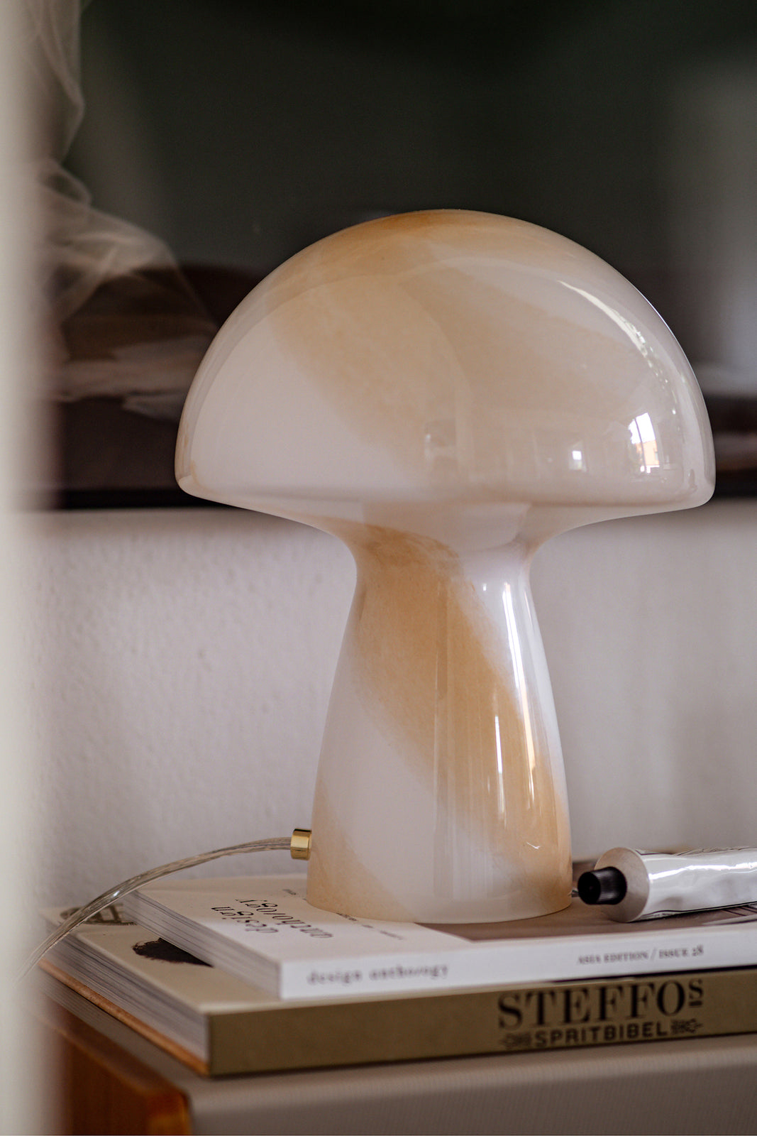 Bordlampe Fungo Swirl 22 Beige