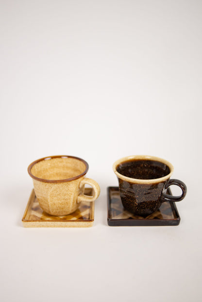 Check cup w/saucer brown