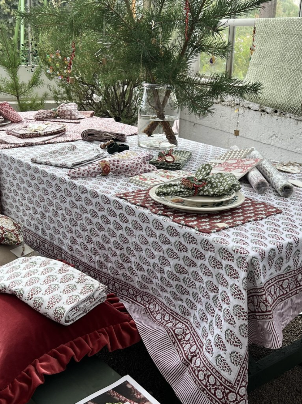 Tablecloth Persian Paisley Red 150x230 cm