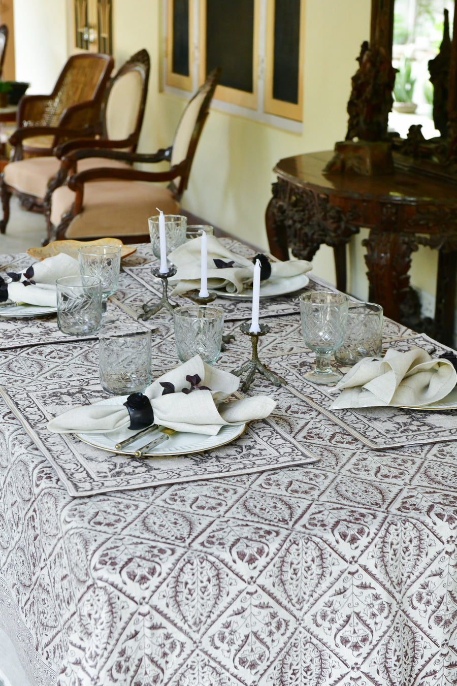 Tablecloth Jaipur Brown 150x230 cm