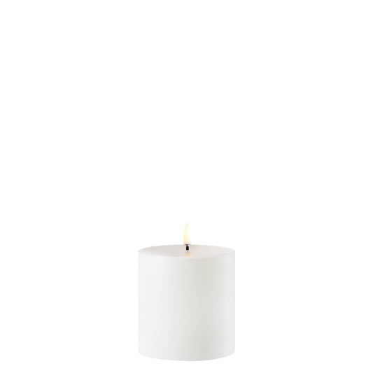 LED Outdoor pillar candle white 8.4x10 cm